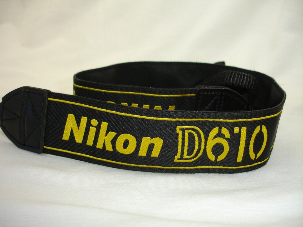 NIKON D610 CAMERA NECK STRAP , AN-DC10 Genuine