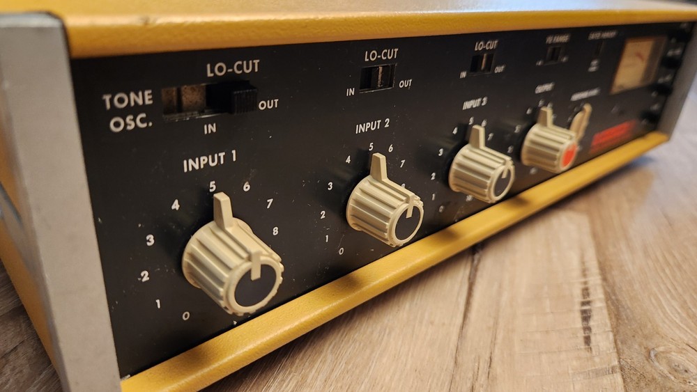 Vintage Shure SE30 Mixer and Compressor