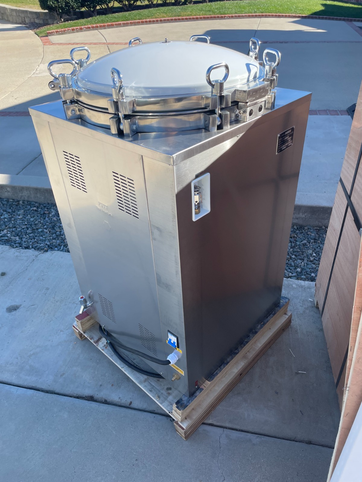 150L Vertical Autoclave Pressure Steam Sterilizer Digital Dental Mushroom 120V