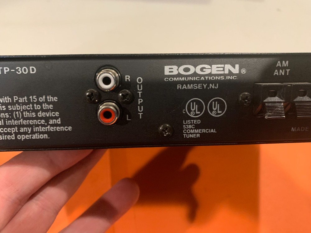 BOGEN DIGITAL AM/FM TUNER TP-30D