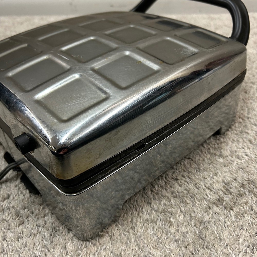 Michael Graves Waffle Maker Design 4 Slice Silver Chrome TSK-2926BW Modern