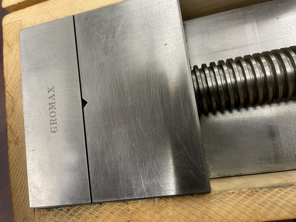 Gromax Precision Vise