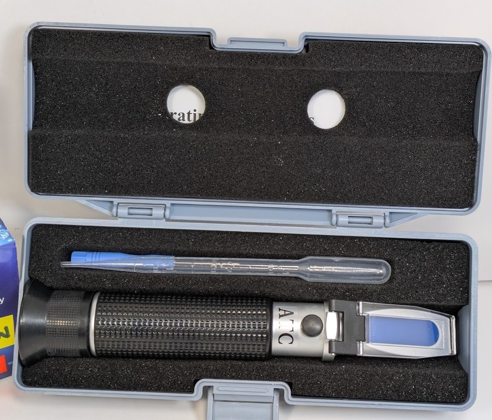 AquaLife Refractometer Portable Aquarium Salinity Tester & Calibration Standard