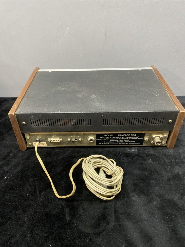 FANON FANFARE 880 Solid State Transceiver Powers On Untested Sold As Is