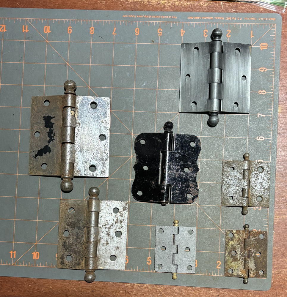 7 Vintage Cannonball Tip Hinges. Various sizes.