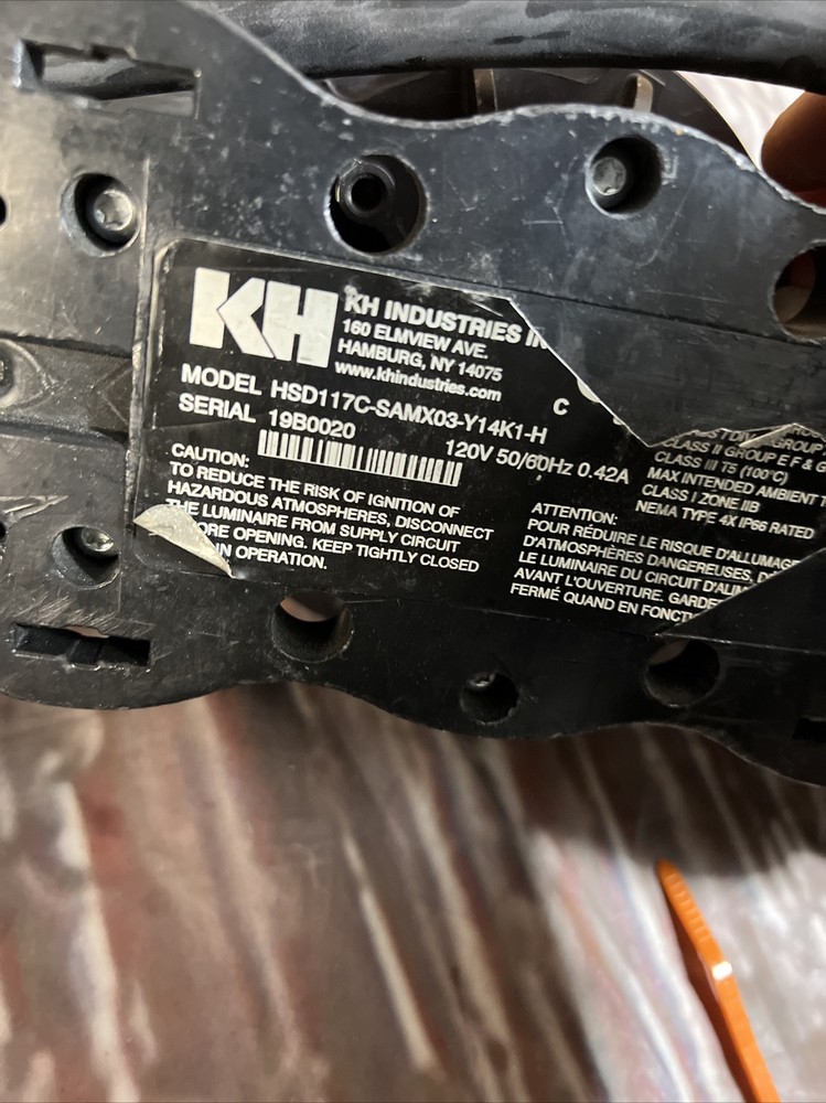 KH Industries Explosion Proof LED Light String HSD117C-SAMX03-Y14K1-H