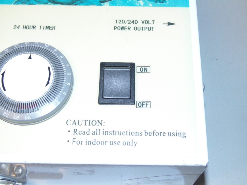 Maverick Sun 4 Outlet 120V 240v Electric Box Light Timer Controller