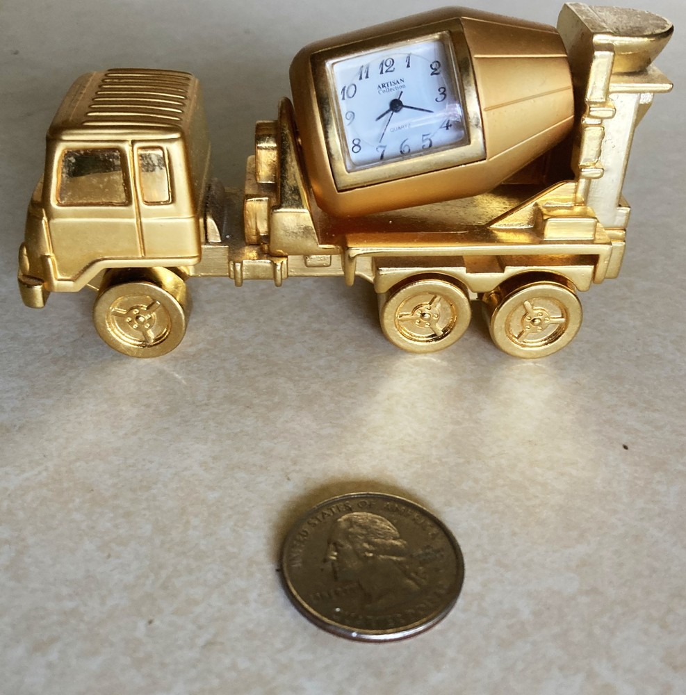 Cement Mixer Truck Mini Clock