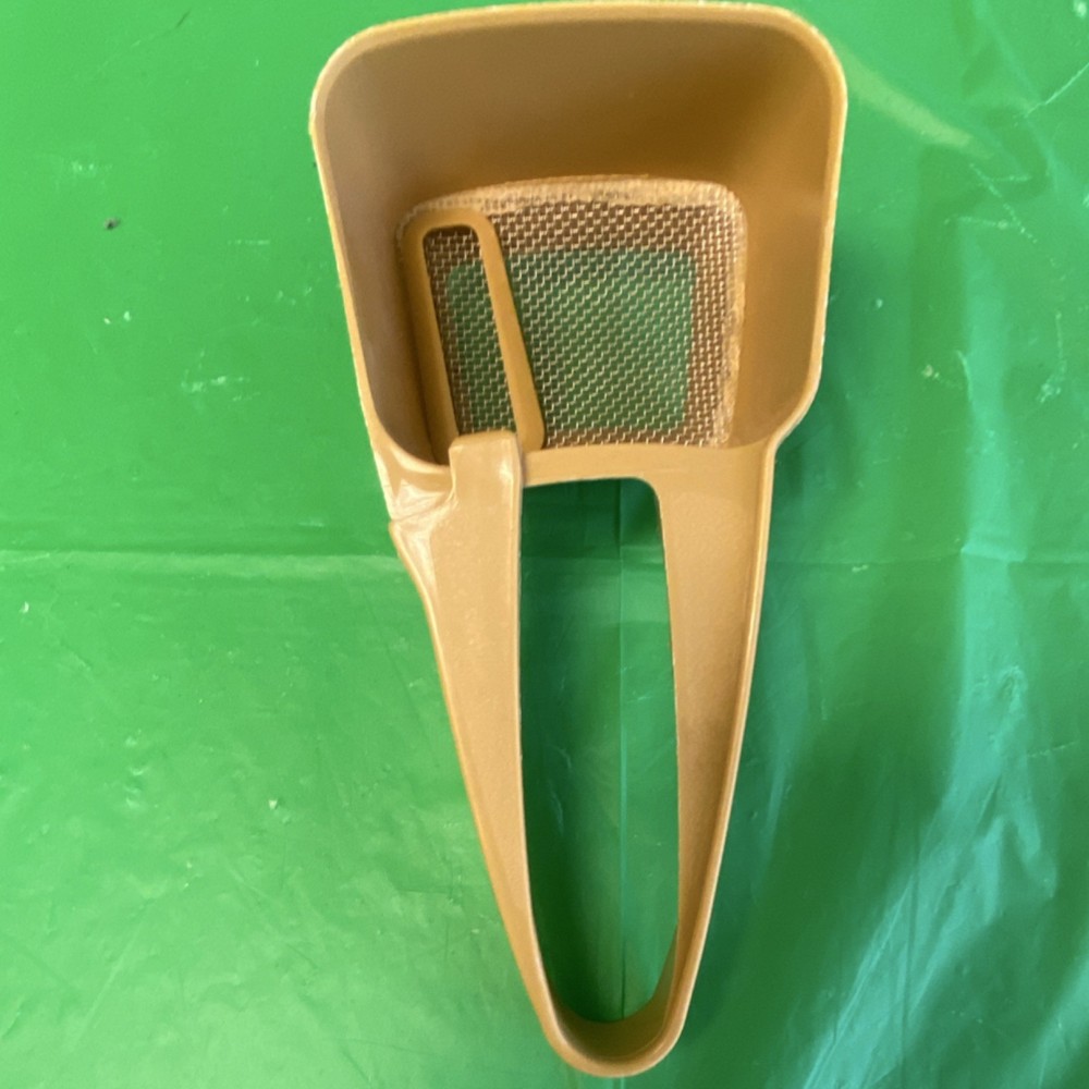 Tan Plastic Rectangular Sifter with Metal Mesh, Handle, Bowl, Kitchen Strainer