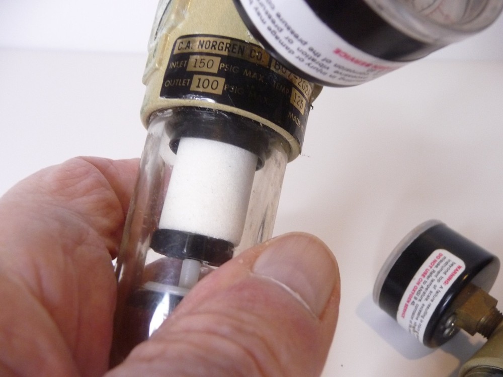 Norgren Air Regulator 2 Pieces