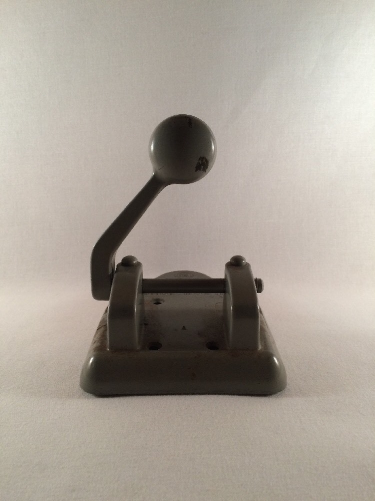 WILSON JONES MARVEL 2 HOLE PUNCH