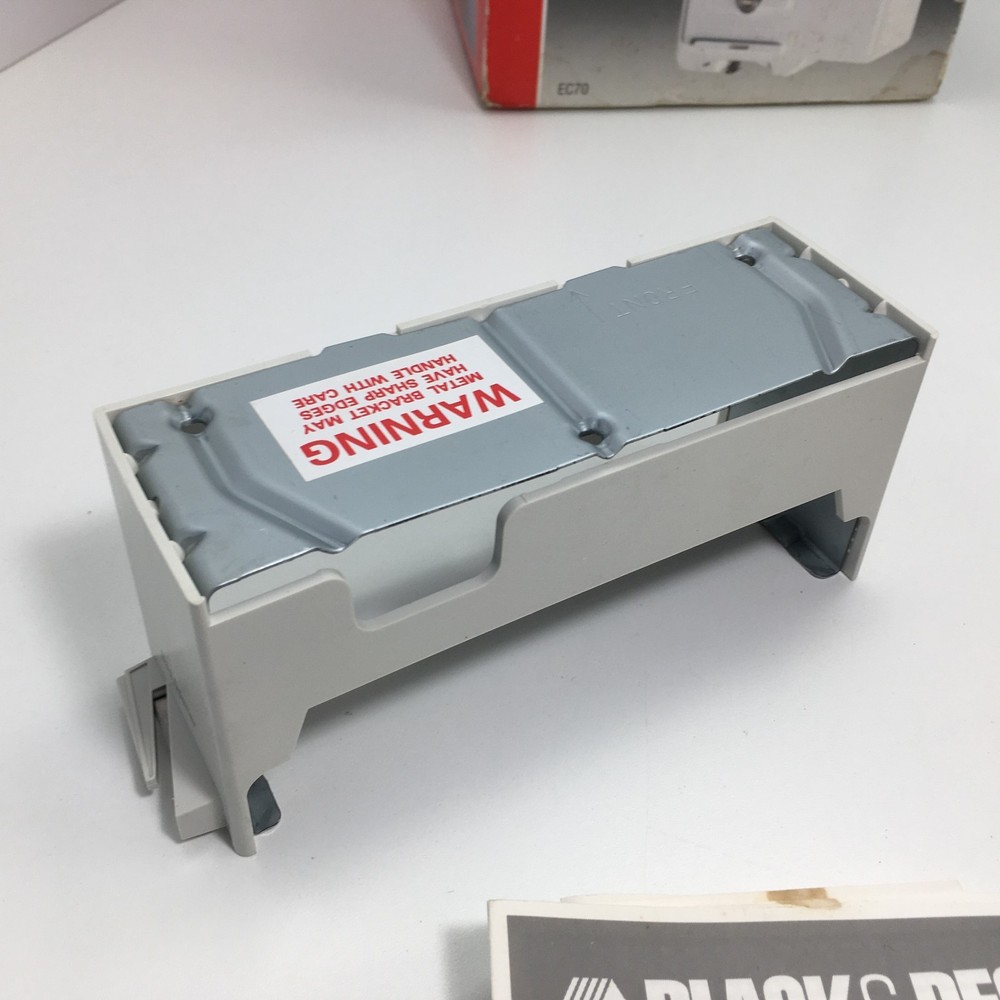 OPEN BOX Black & Decker Spacemaker EC70 Electric Can Opener Under Cabinet