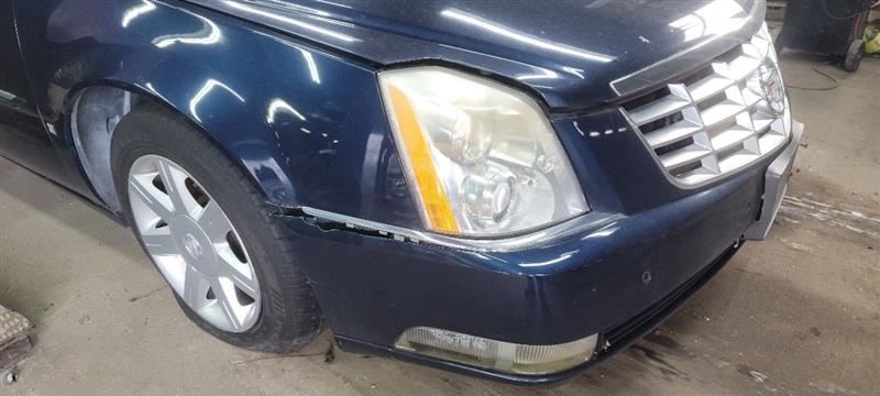 06 Cadillac DTS Console Front Floor