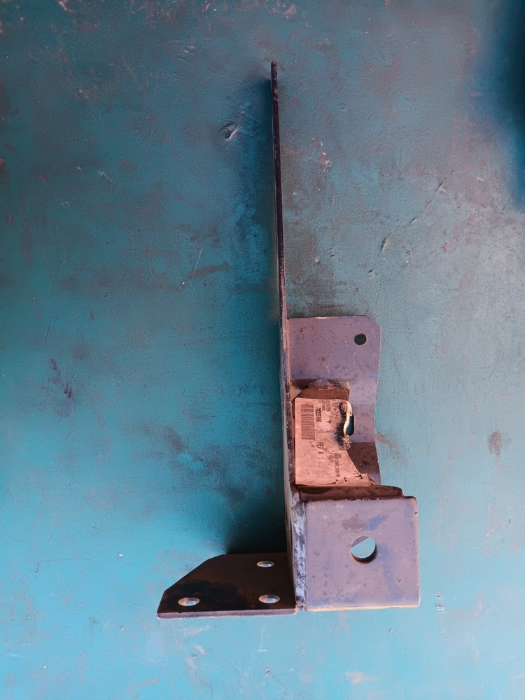 New OEM Complete LH Front Cab Bracket for Mack 78QS5166