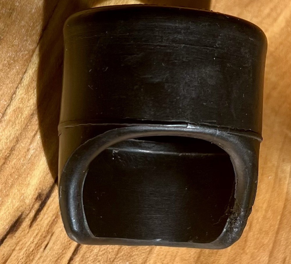 ORIGINAL US M84 SCOPE RUBBER EYE CUP