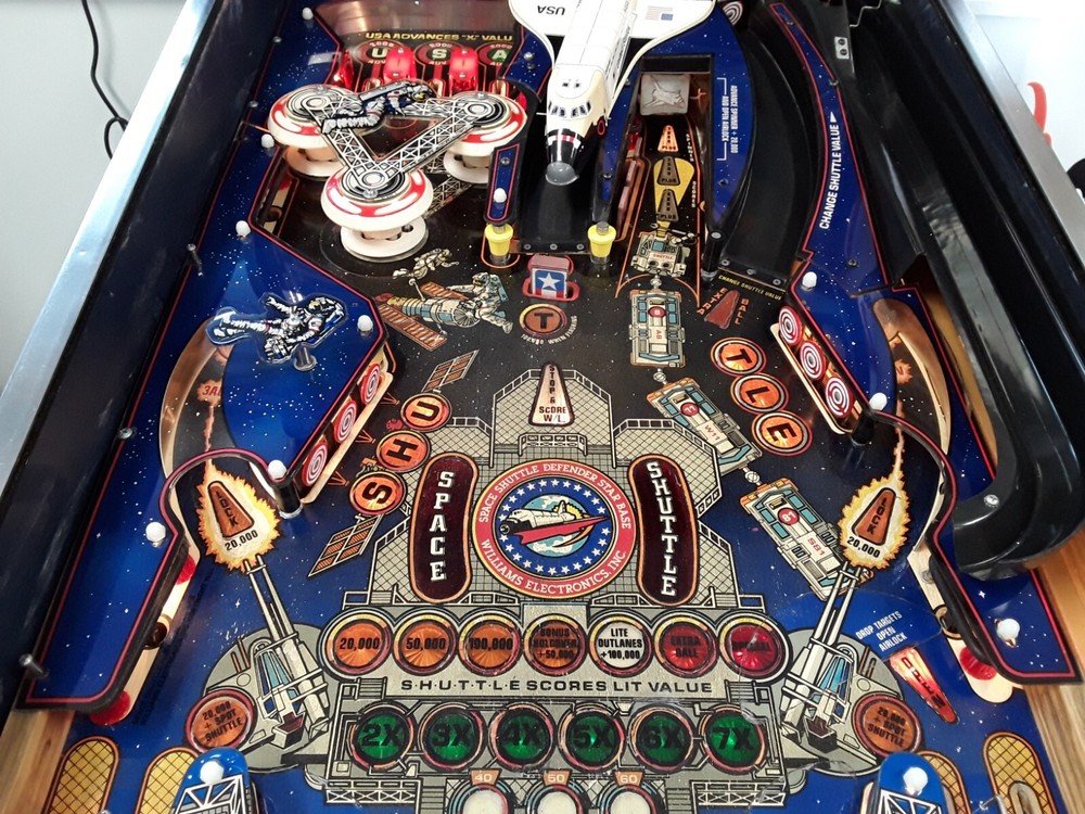 Space Shuttle Pinball Machine by Williams