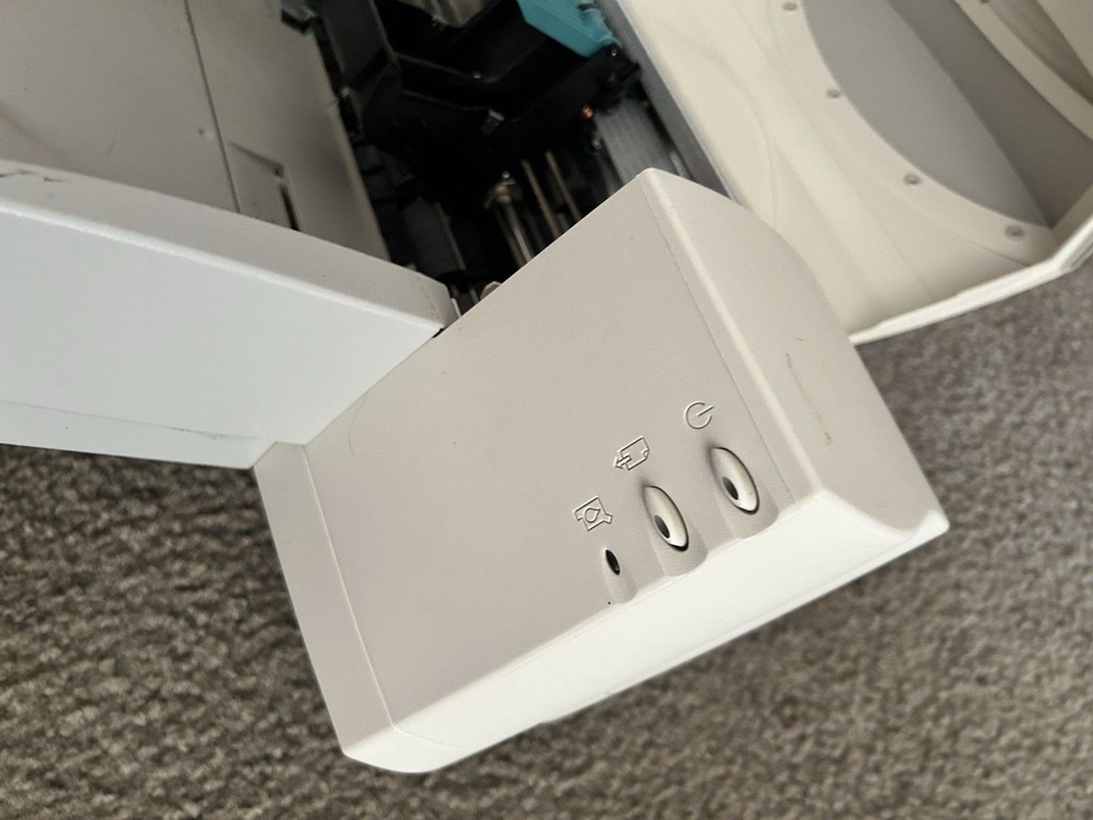 ⭐️Hp Deskjet 882C Printer POWERS ON needs Ink