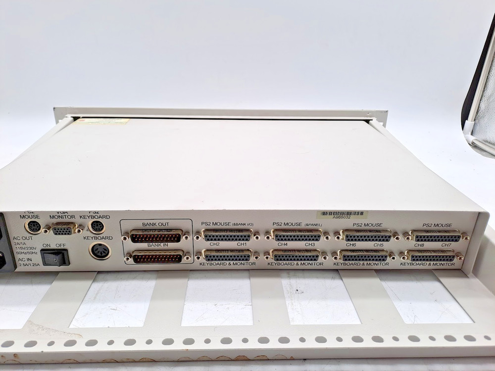 Raritan MCP8 Master Console 8-Port KVM Switch
