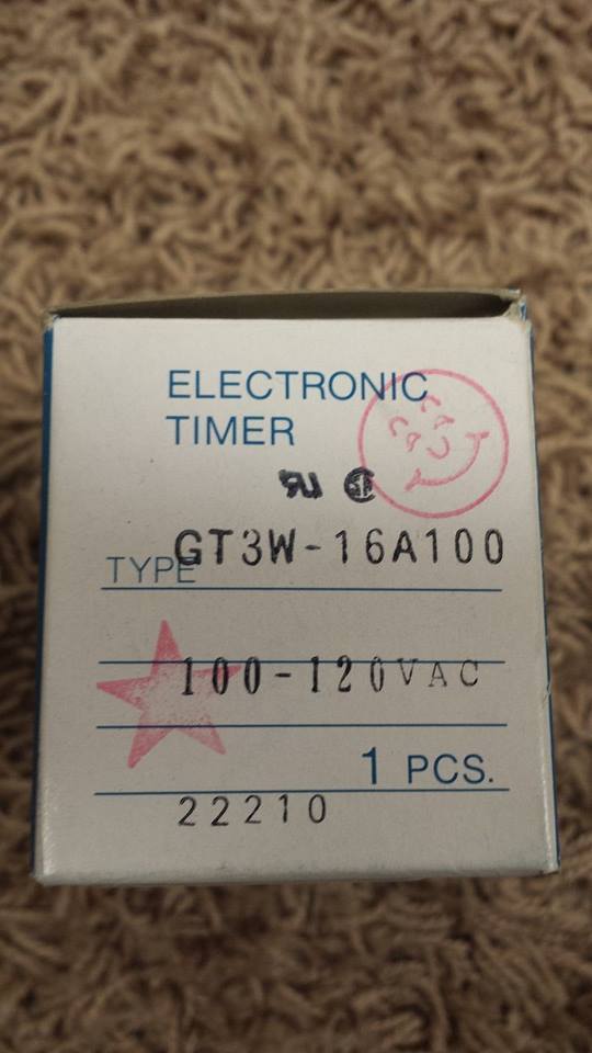 IDEC GT3W-16A100 ELECTRONIC TIMER     W283
