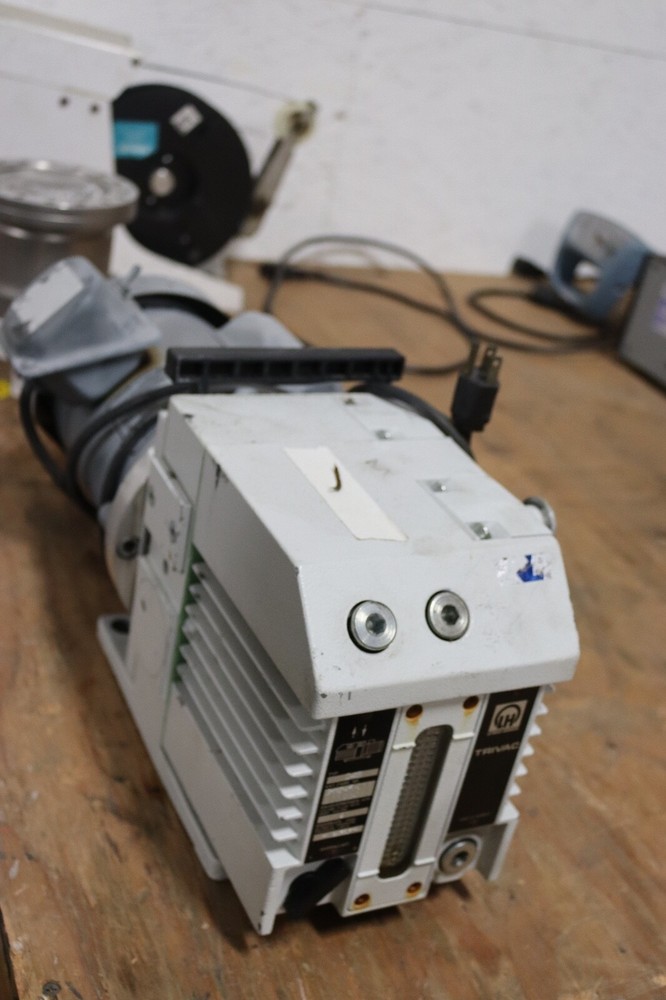 Leybold D4B TRIVAC Vacuum Pump WORKING