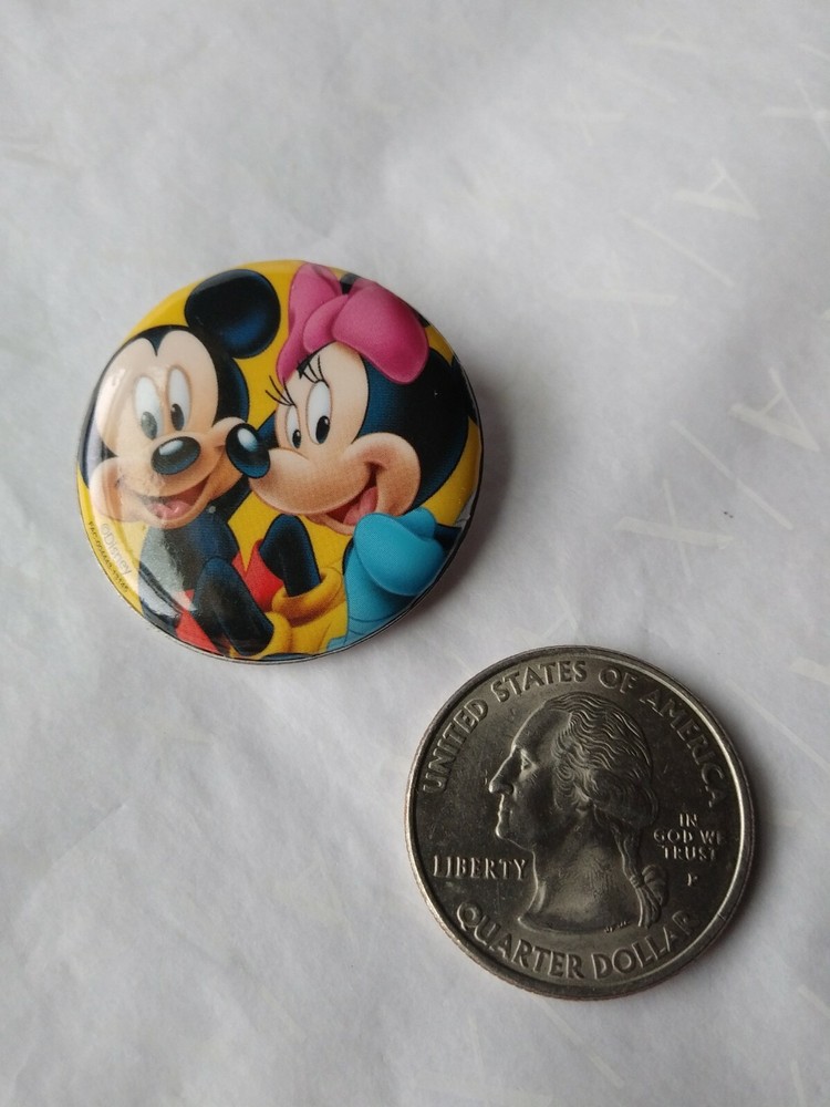 Disney Mickey Mouse & Minnie Mouse Pinback Button