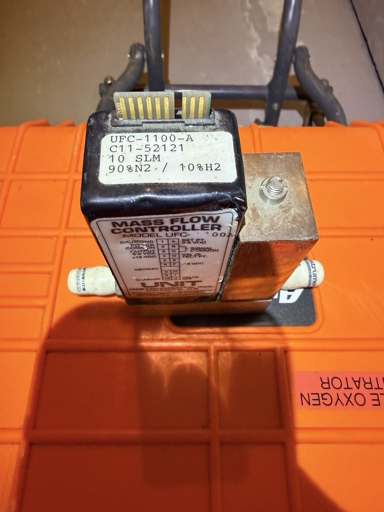 Unit Instruments UFC-1100-A Mass Flow Controller 10 SLM N2 H2