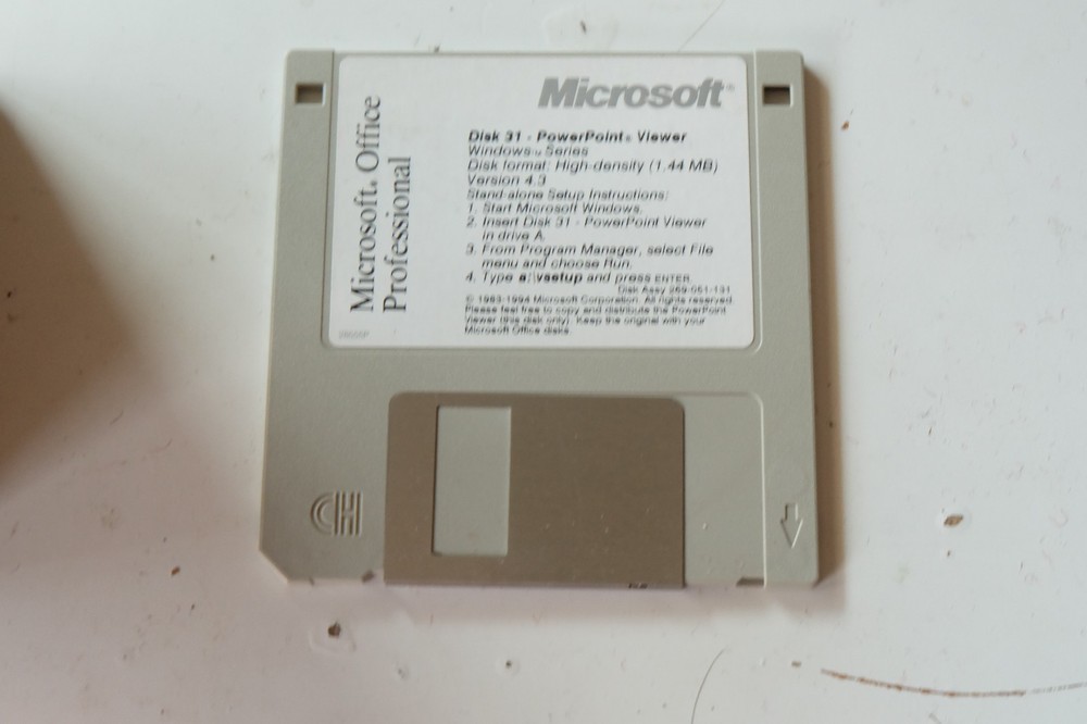 Microsoft Office Professional 4.3 3.5" floppy 32-disk set