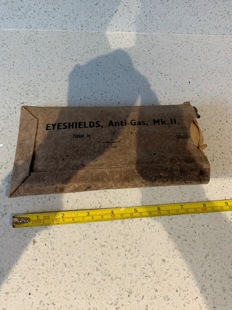 WW2 Anti-Gas Eyeshields Mk2 1942 eye shields war