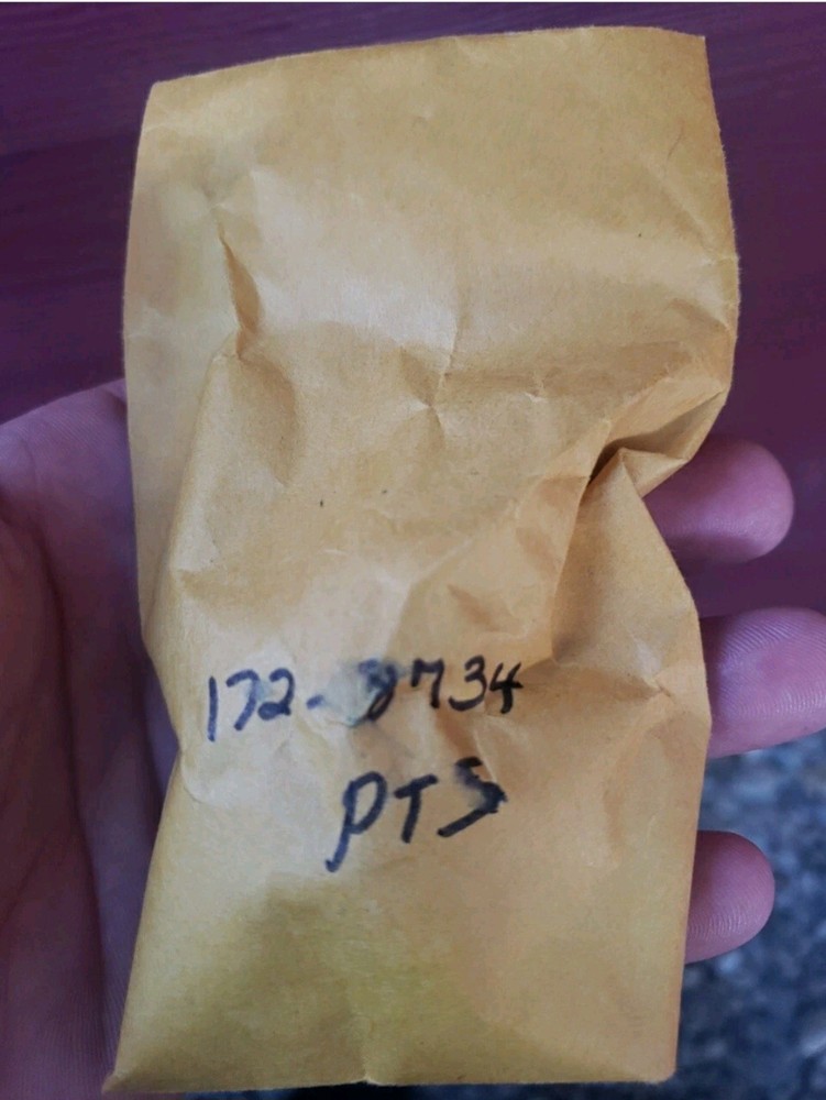 New Heathkit Parts Pack #172-8734 (Knobs + Inner Control Knobs)