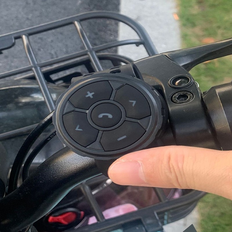 Bluetooth Remote Control Media Button Car Motorcycle Bike Steering Recharging