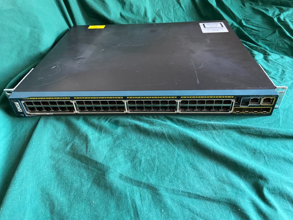 Cisco Catalyst (2960S-48LPS-L) 48-Ports Rack-Mountable Switch Managed