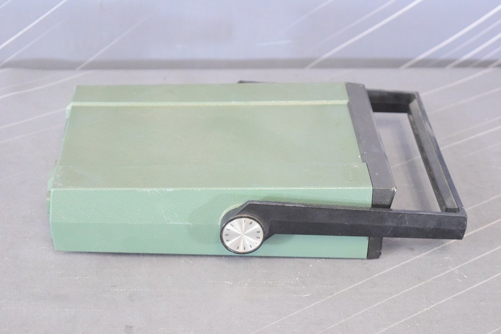 Omega 2176A Digital Thermometer (K)