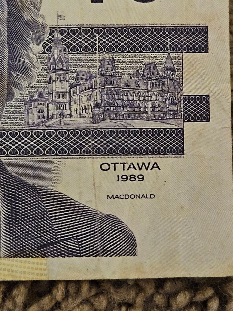 1989 Canadian 10 Dollar Bill
