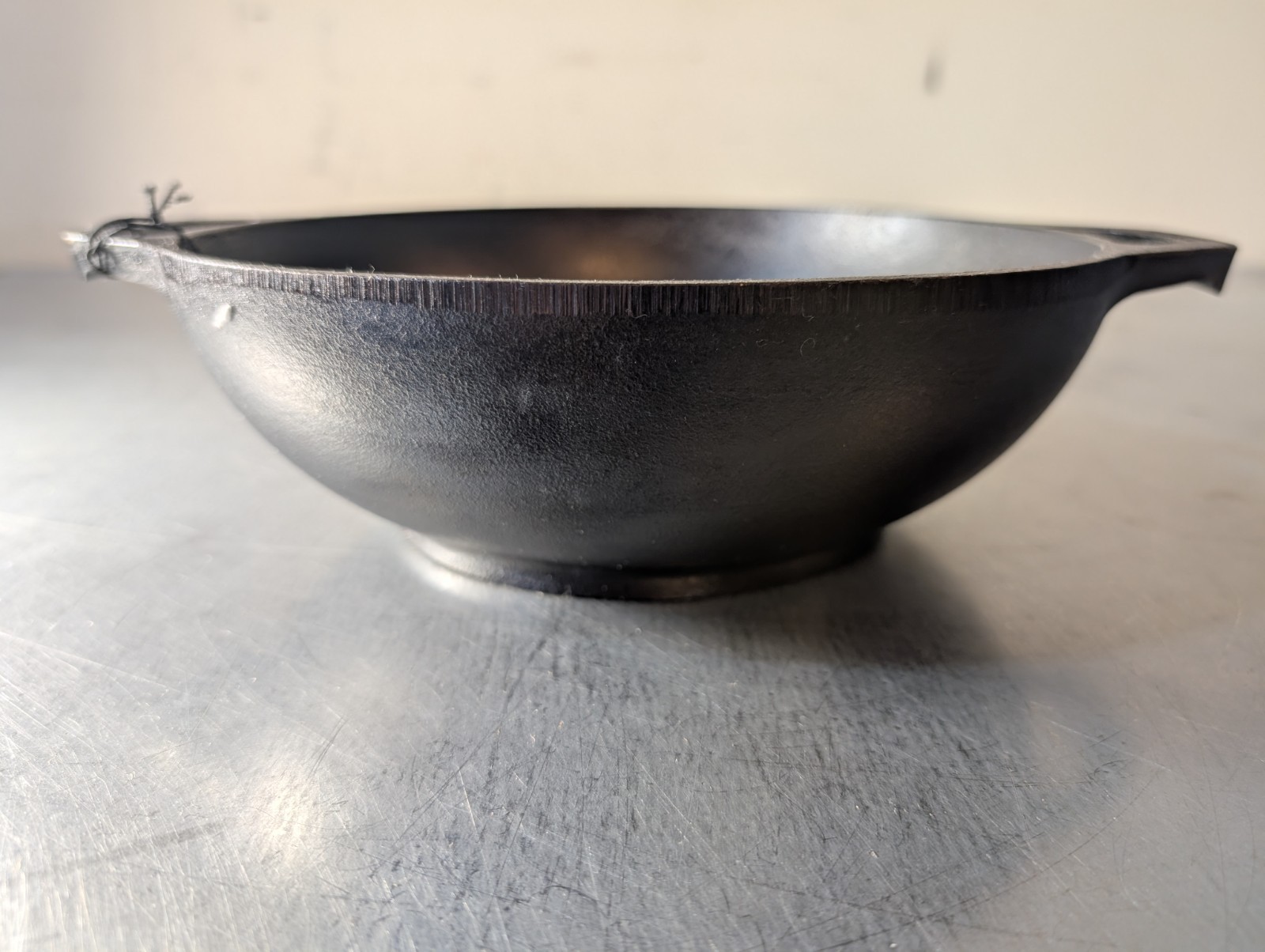 Lodge USA 9-Inch Seasoned Cast Iron Mini Wok Pan, New