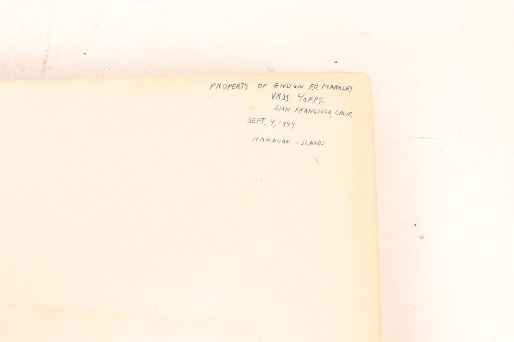 WW2 USN Year Book Group/71
