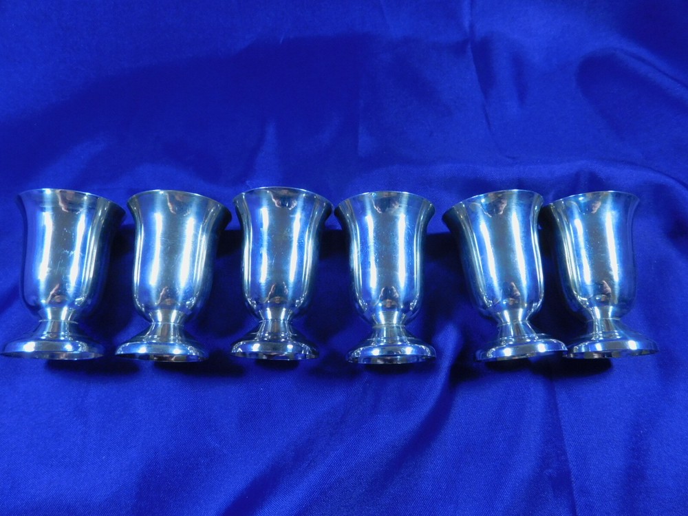 ECUADORAN .900 SILVER CORDIAL CUP - EXCELLENT CONDITION B