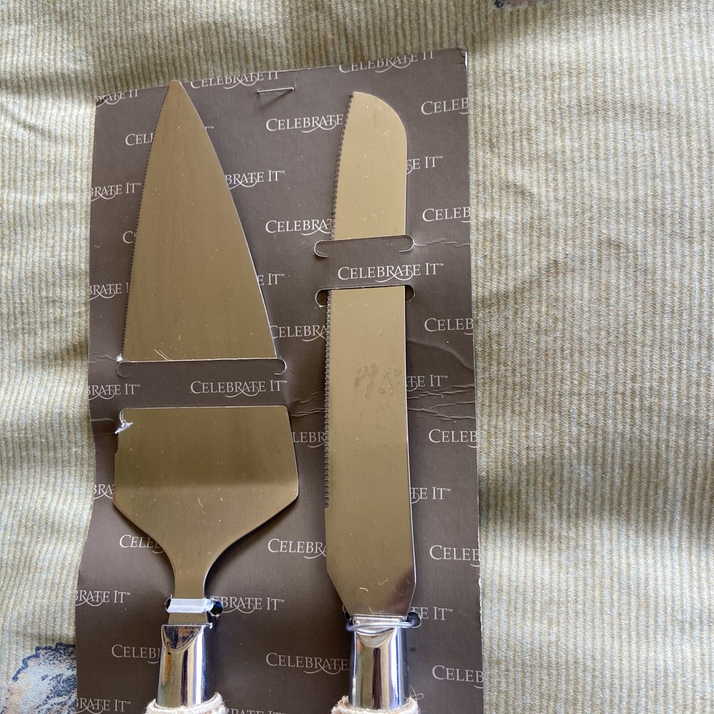 Celebrate It CAKE SERVER and knive Set