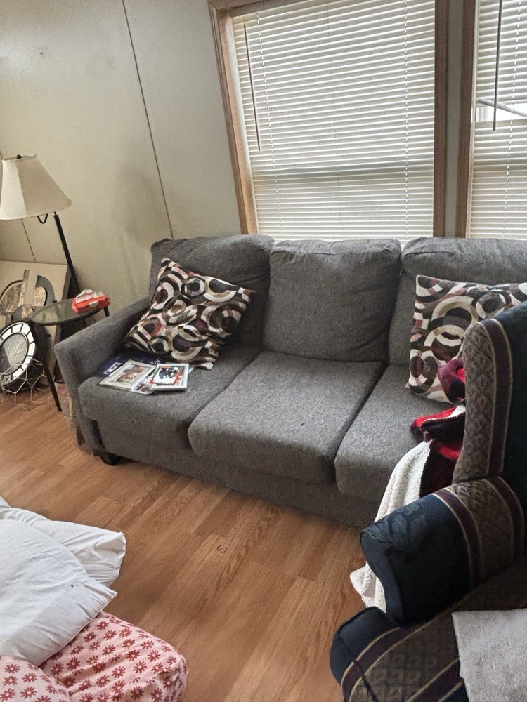 furniture used