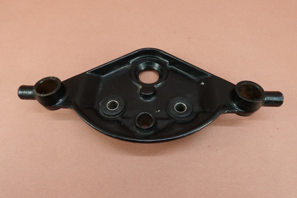 2000-2006 Harley Davidson FLHT Electra Glide UPPER TRIPLE TREE FORK CLAMP