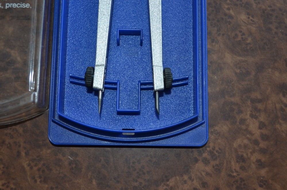Weems & Plath Ultralight Dividers/Compass, 7"