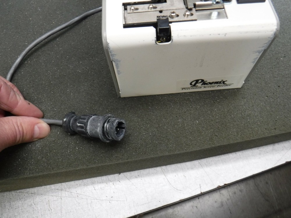 NCS Engineering R-NSB with RNSB30 rail Phoenix Precision Screw Feeder