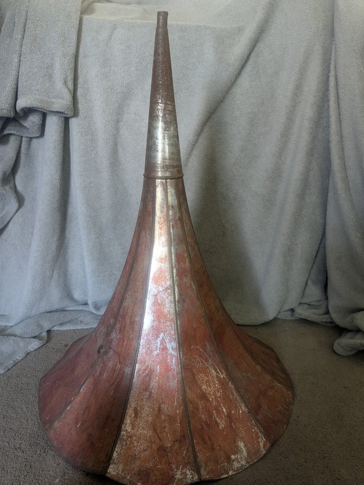 Large Vintage PHONOGRAPH HORN