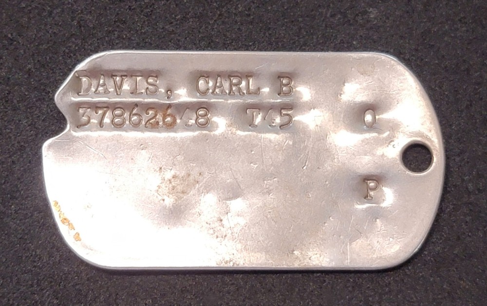 WWII dog tag original Knotch CARL B. DAVIS US NAVY