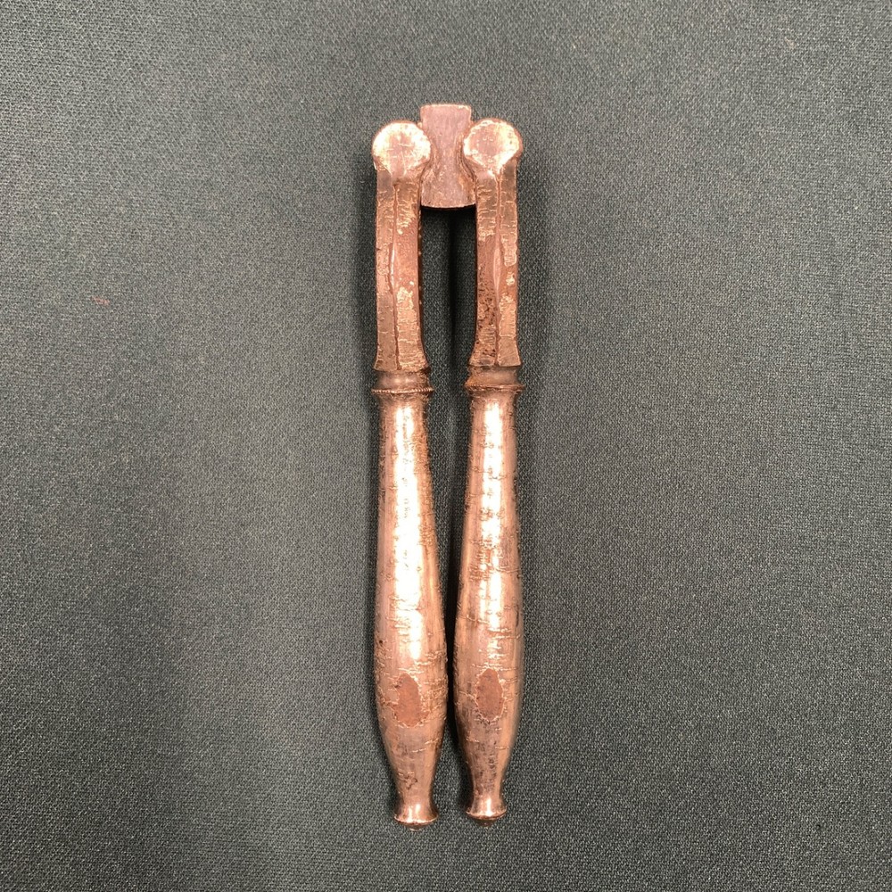ANTIQUE REVERSiBLE PLATED STEEL NUTCRACKER NUT SHELL CRACKER