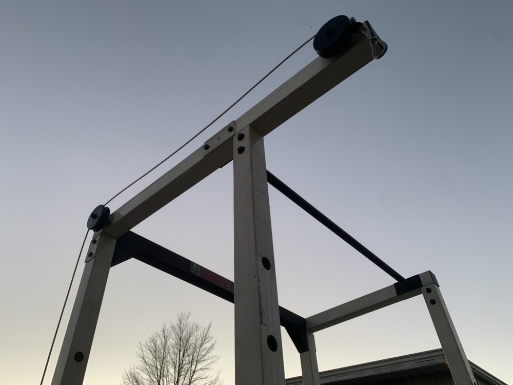 Squat Rack Power Bench Press Triceps Push Down Machine Muscle Chin Pull Up