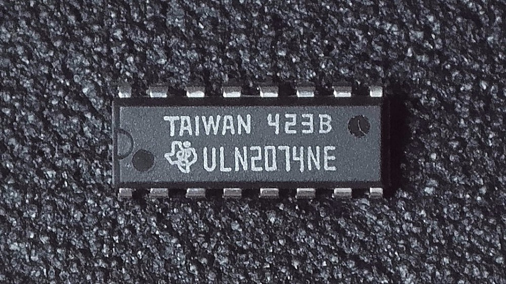 Texas Instruments ULN2074NE Darlington Transistor Array IC DIP16 - New