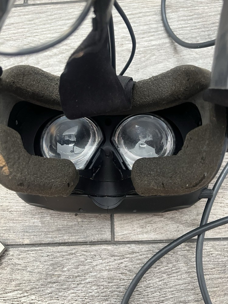 HTC Vive Virtual Reality Headset Only with Link Box & Cables