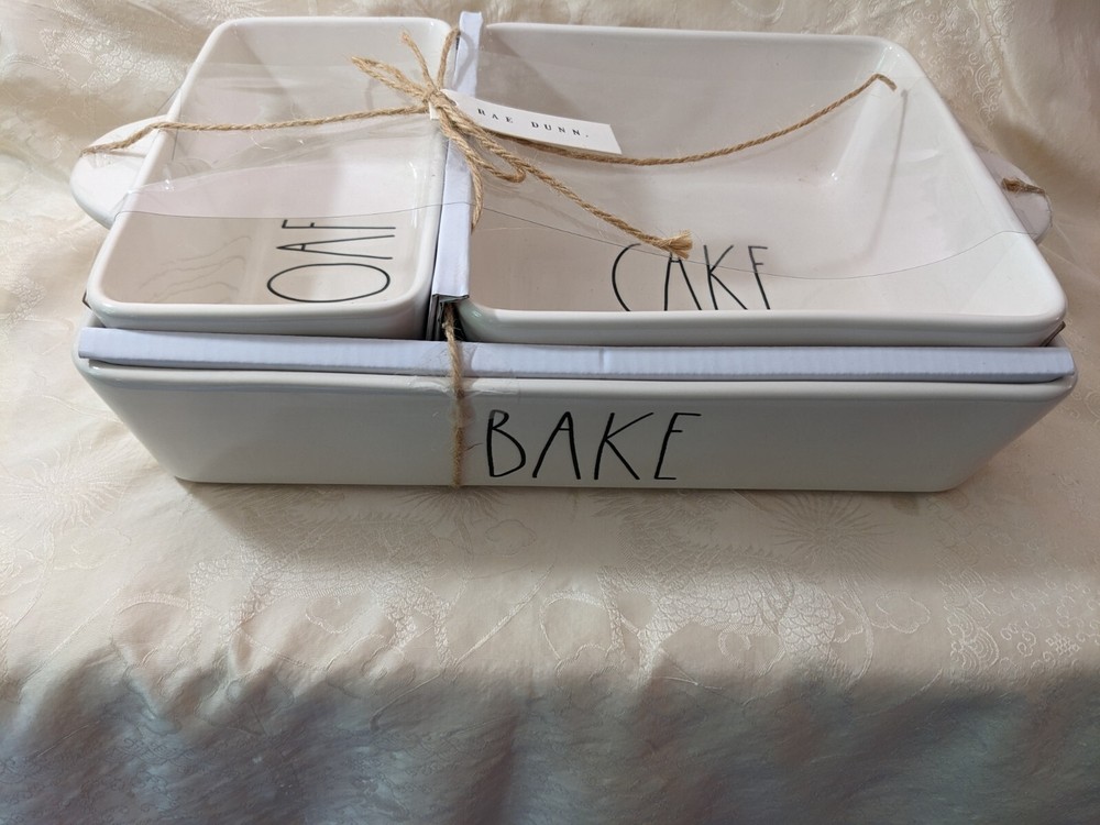 Rae Dunn 3 Piece Bakeware Set New