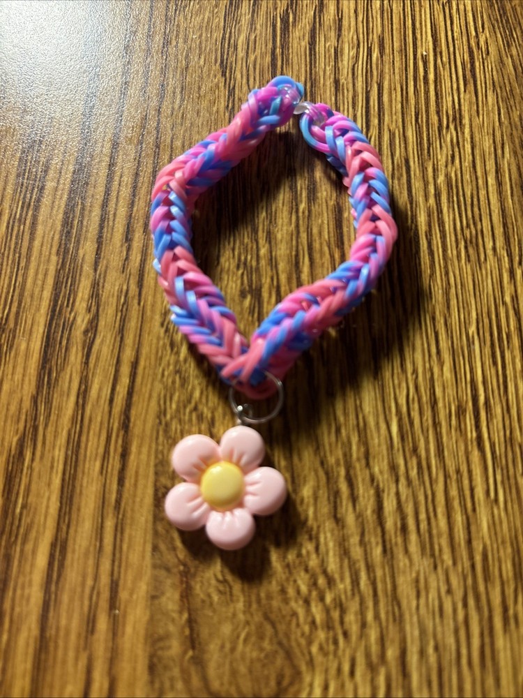 Rainbow Loom Band Flower Bracelet