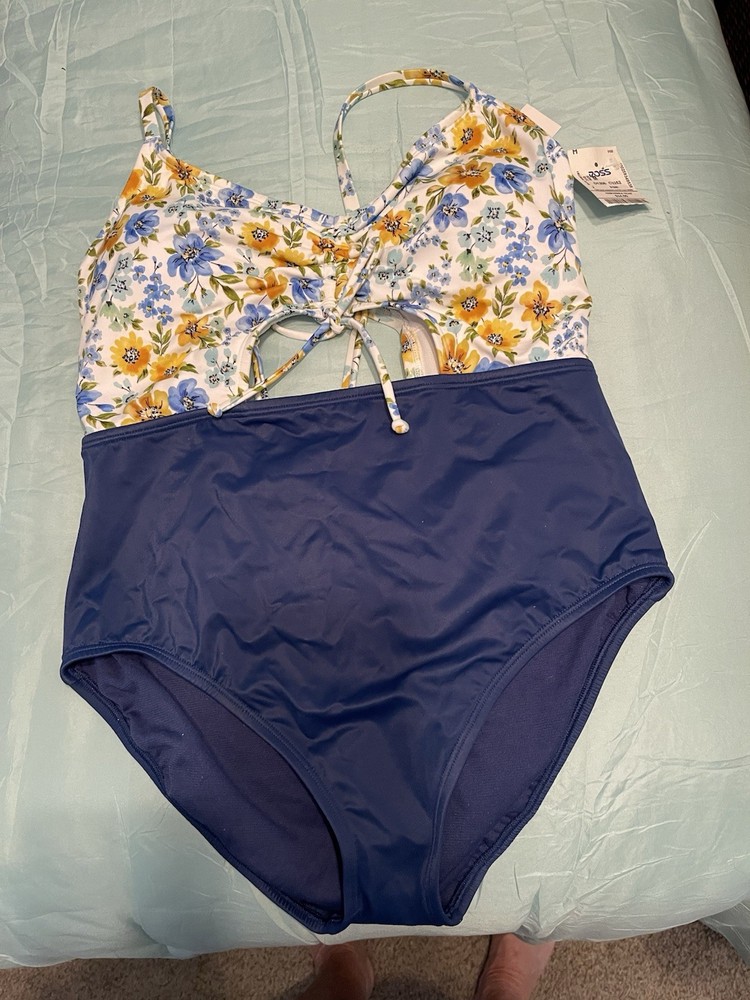 Beach Betty By Miracle Brands Size 10